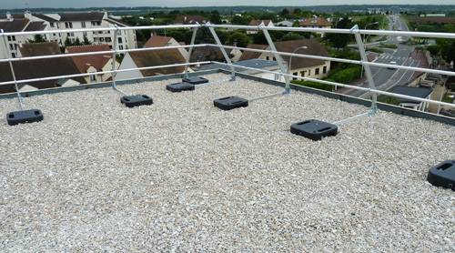 toiture-terrasse-gravillon-etancheite-toiture-terrasse-lasarthoise-couvreur-paris-75-94