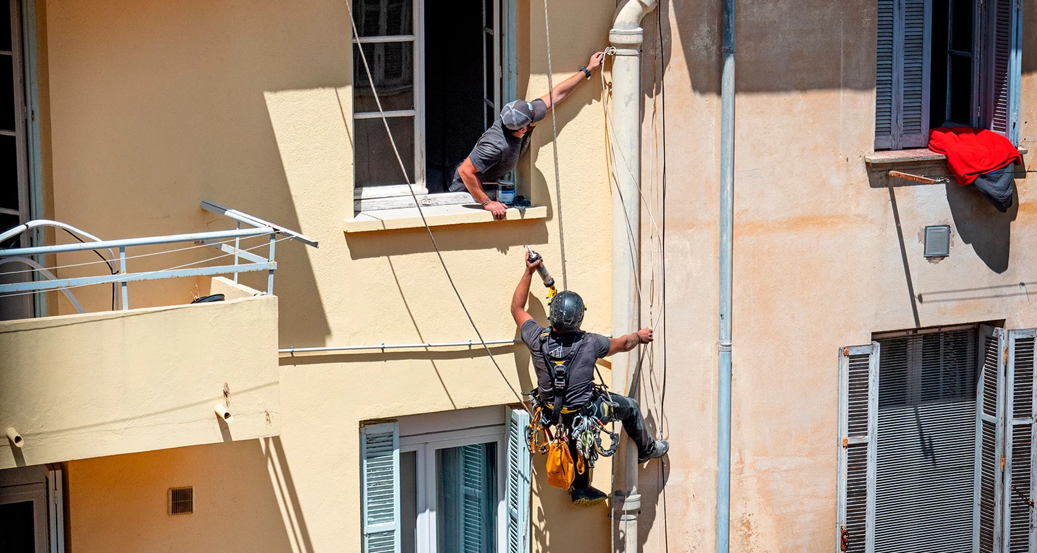 toiture-en-zinc-immeuble-paris-lasarthoise-couvreur-paris-94