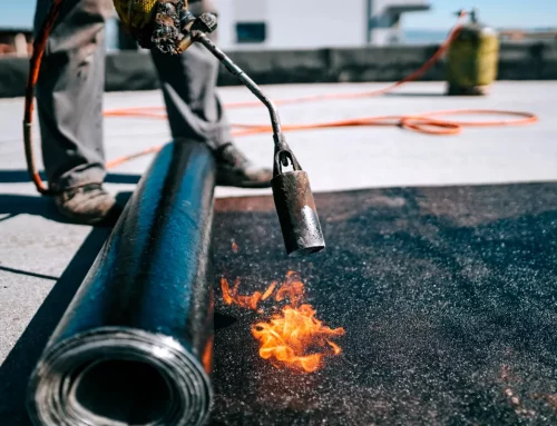 Pourquoi ma toiture-terrasse fuit-elle constamment ?